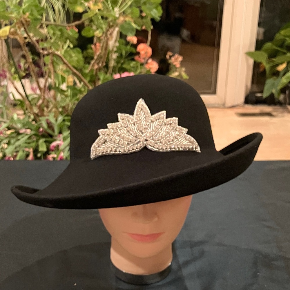 Elegant Black Wool Hat with Silver Rhinestone Beaded Floral Embellishment